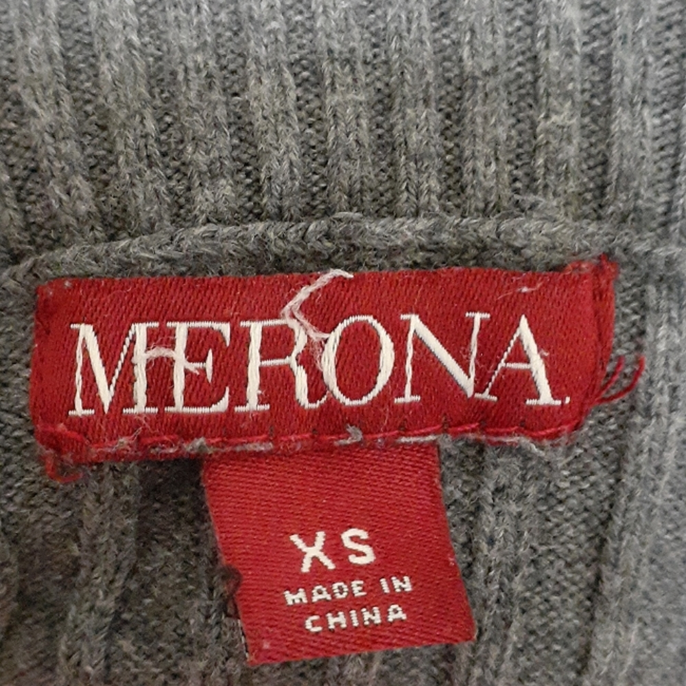 Turtle Neck Rib-Knit Tee - Picture 5 of 5